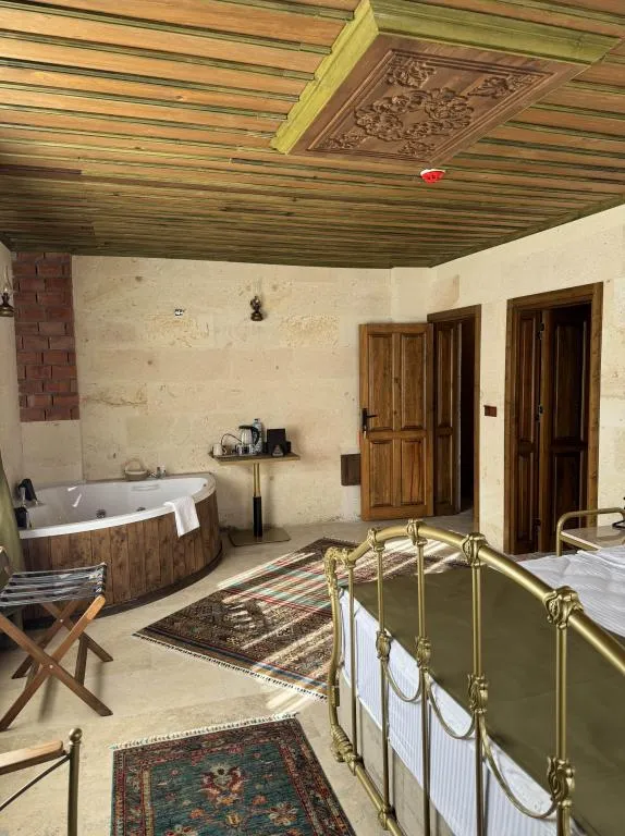 Suite,Bahçe Manzaralı,Jakuzili