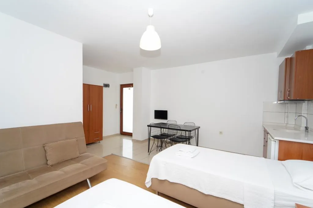 Apart Oda,Manzarasız,Mutfaklı