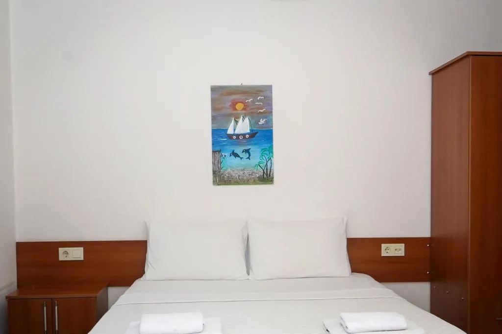 Deluxe Oda-Balkonlu,Kısmi Deniz Manzaralı,Balkonlu