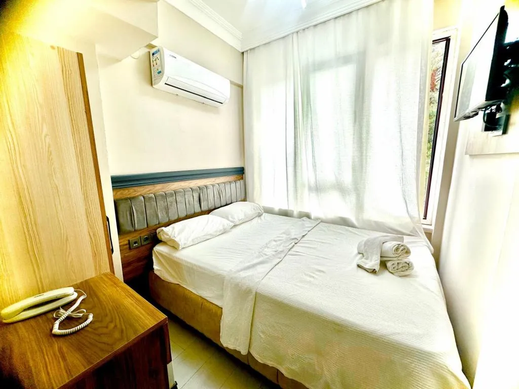 Standart Çift Kişilik,Şehir Manzaralı,Balkonsuz