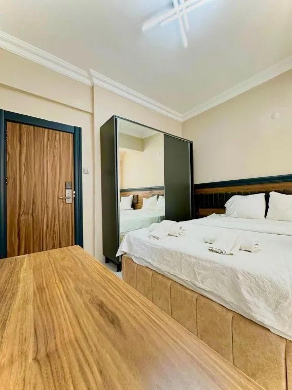 Triple,Sokak Manzaralı,Balkonlu