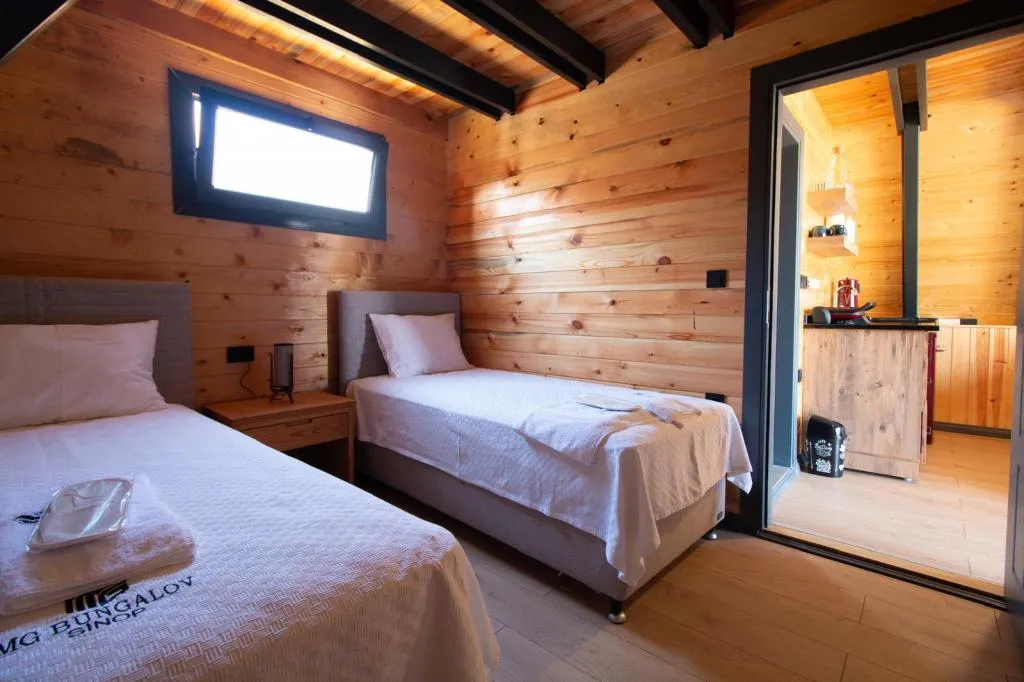 Premium Bungalow,Havuz ve Bahçe Manzaralı,Isıtmalı Özel Havuzlu
