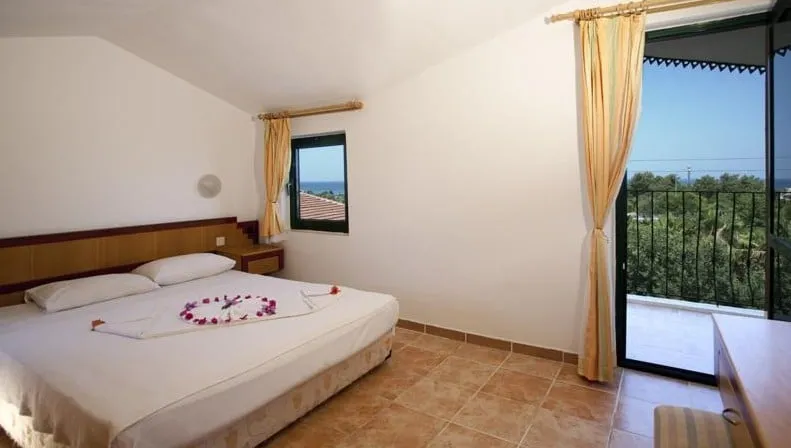 Apart Oda, Bahçe Manzaralı, Balkonlu,