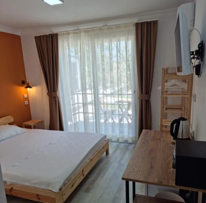 Standart Oda,Bahçe Manzaralı,Balkonlu