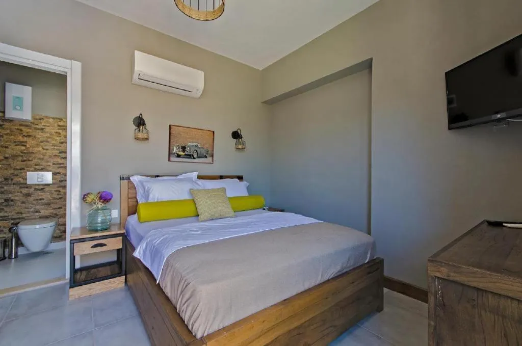 Standart Oda,Havuz ve Bahçe Manzaralı,Giriş Katı