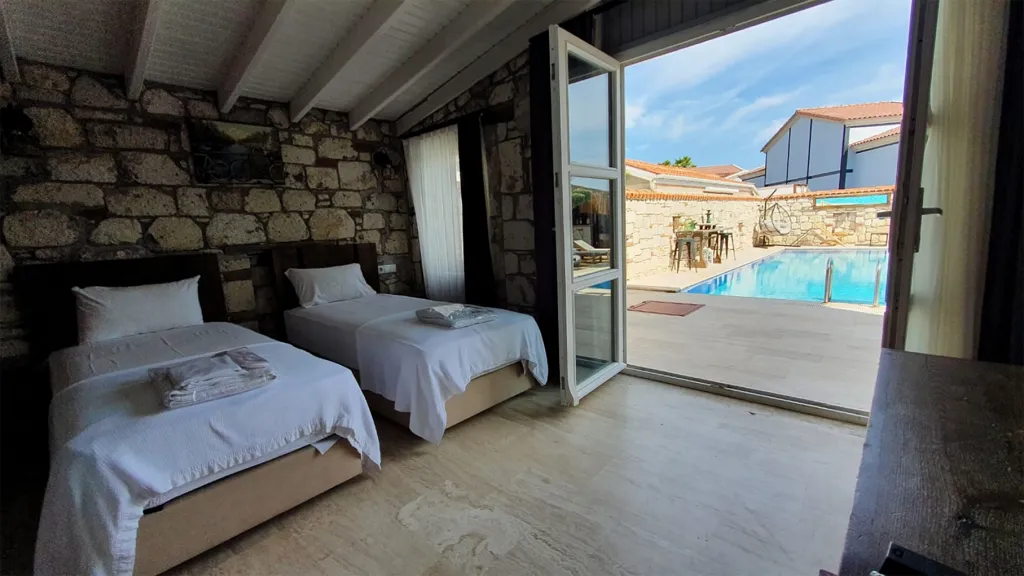 Deluxe Pool Room,Havuz Manzaralı,Giriş Katı
