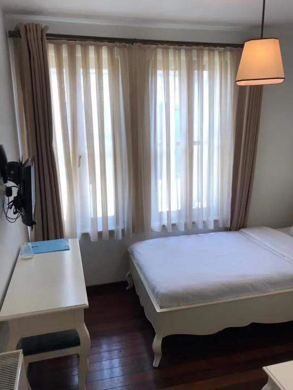Tek Kişilik,Şehir Manzaralı
