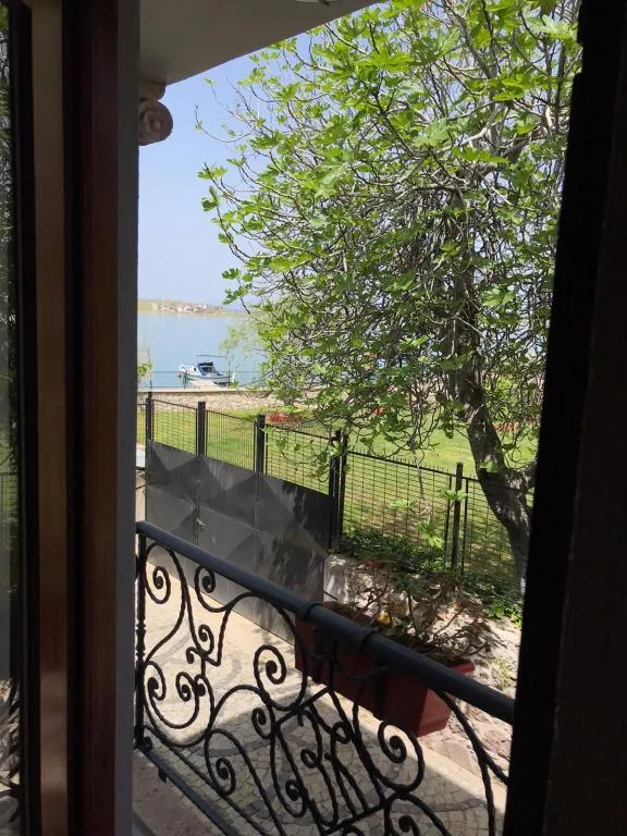Tek Kişilik,Şehir Manzaralı
