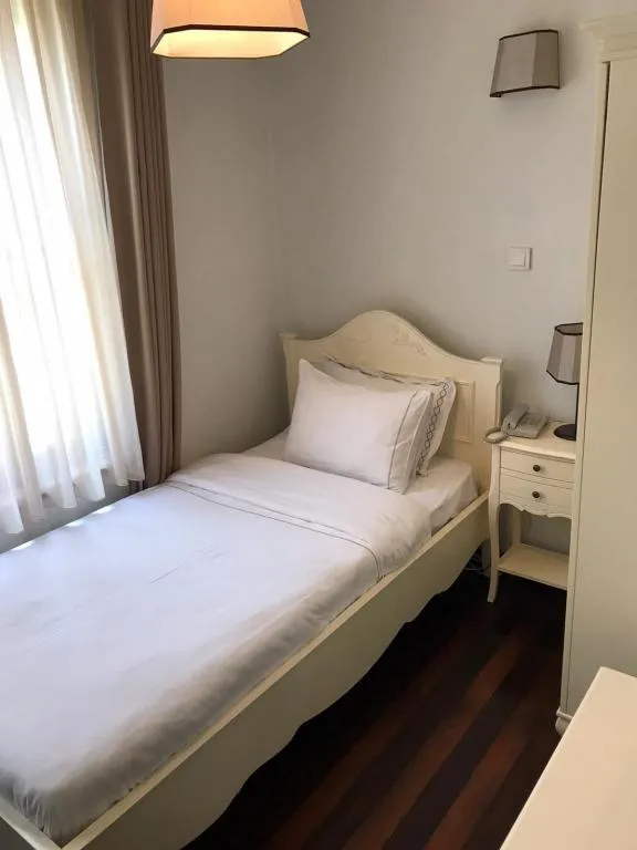 Tek Kişilik,Şehir Manzaralı