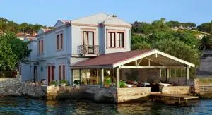 Ferahi Evler Ayvalık
