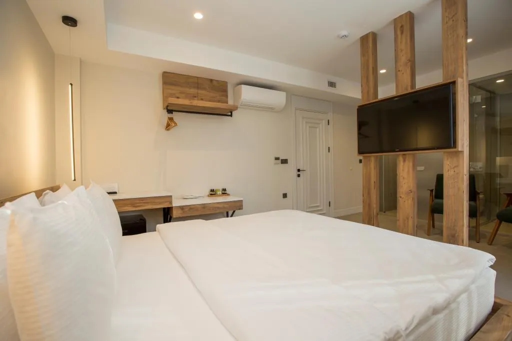 Deluxe Oda,Şehir Manzaralı,Fransız Balkonlu