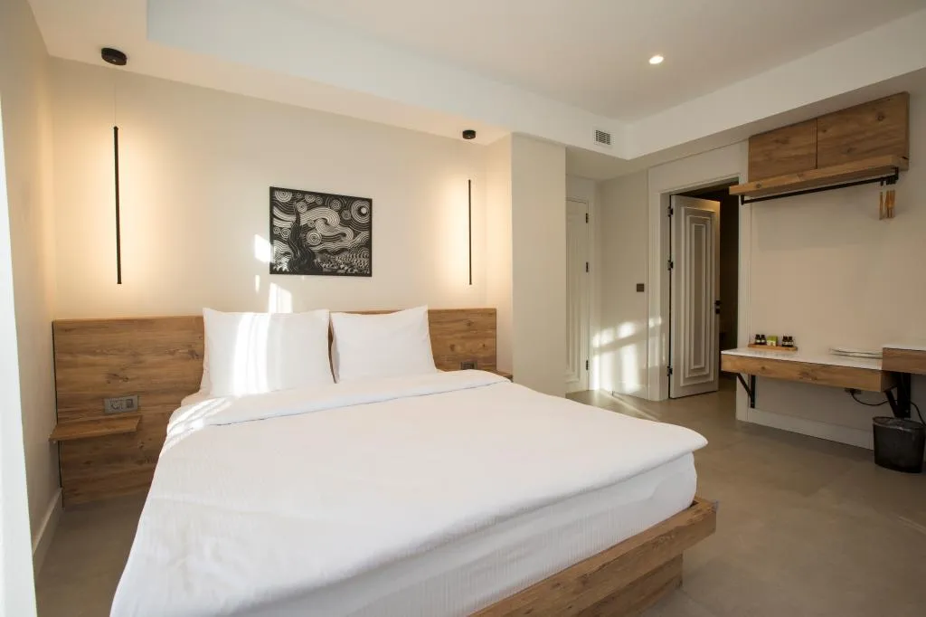 Köşe Oda,Şehir Manzaralı,Fransız Balkonlu