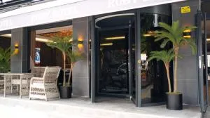 Bç Ruby Hotel