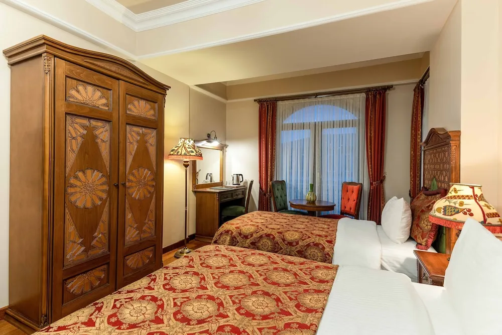 Deluxe Üç Kişilik Oda