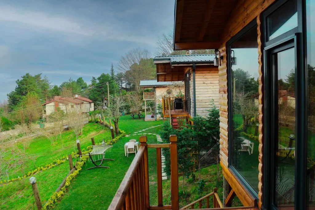 Serender Oda,Göl Manzaralı,Bahçe Katı