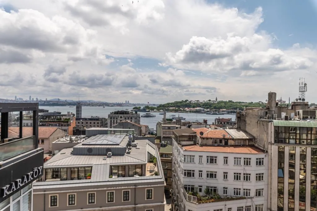 Penthouse Suit