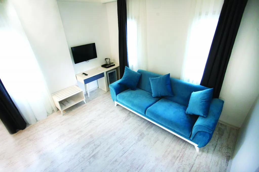 Corner Suite