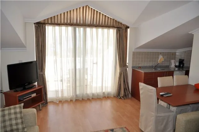 Aile Odası,Bahçe Manzaralı
