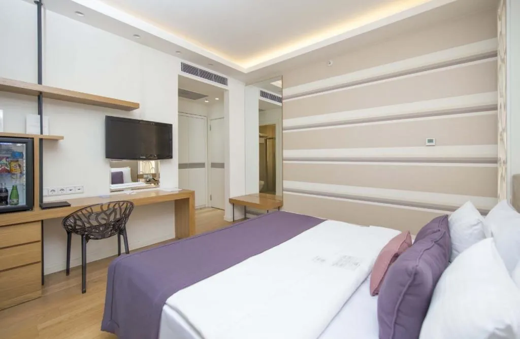 Deniz Manzaralı Standart Oda