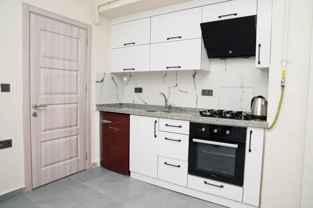 1+1 Oda,Sokak Manzaralı,Klimalı