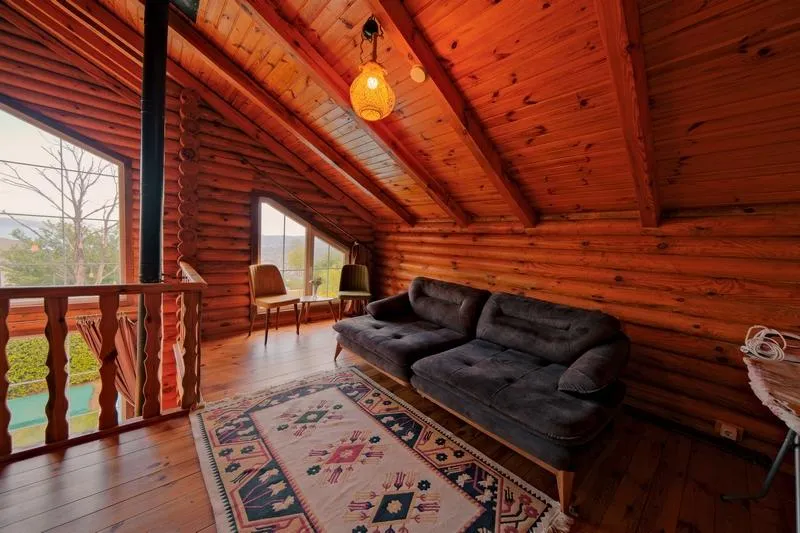 Bungalow,Göl Manzaralı,Isıtmalı Özel Havuzlu