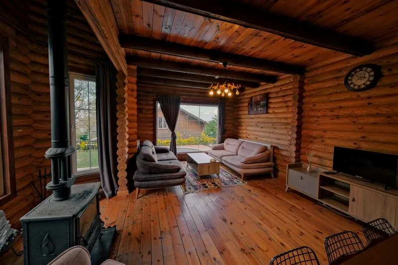Bungalow,Göl Manzaralı,Isıtmalı Özel Havuzlu