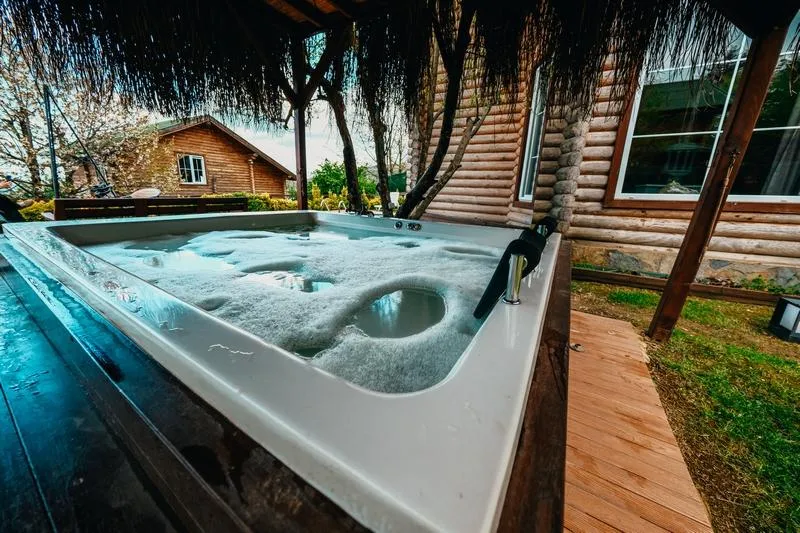 Bungalow,Göl Manzaralı,Isıtmalı Özel Havuzlu