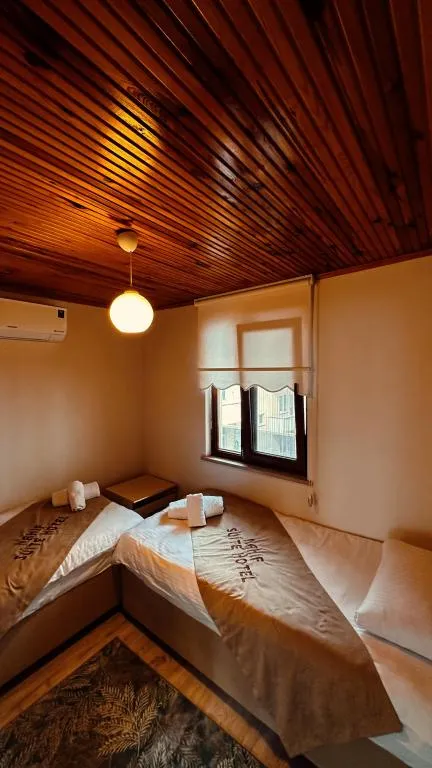 Kral Dairesi,Deniz ve Dağ Manzaralı,Teraslı