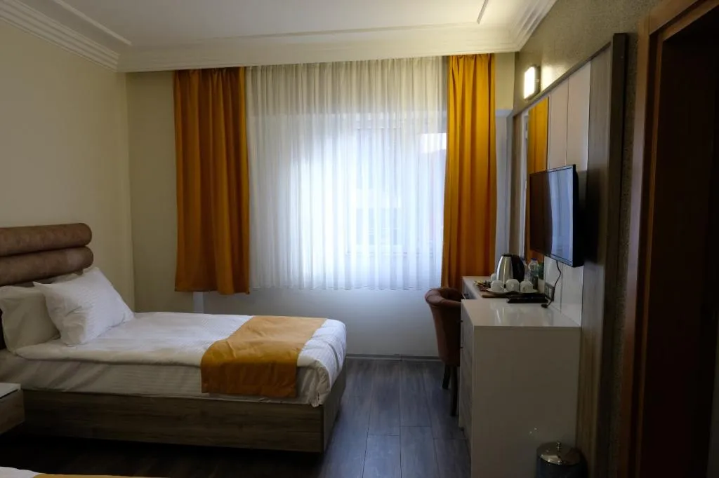Standart İki Ayrı Yataklı Oda Tween