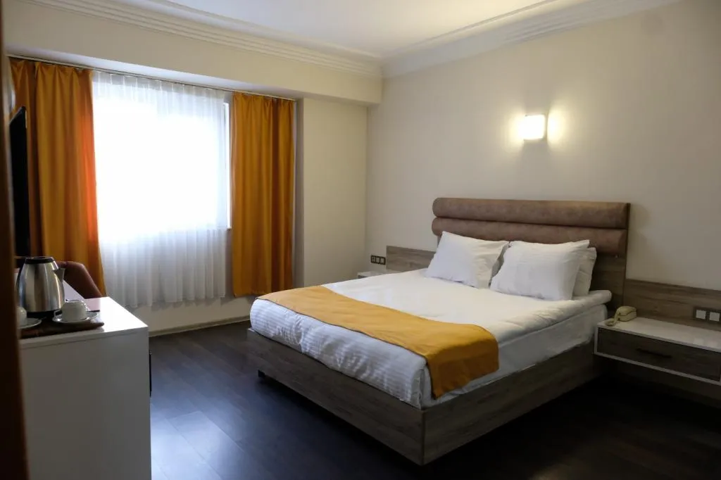 Standart İki Ayrı Yataklı Oda Tween