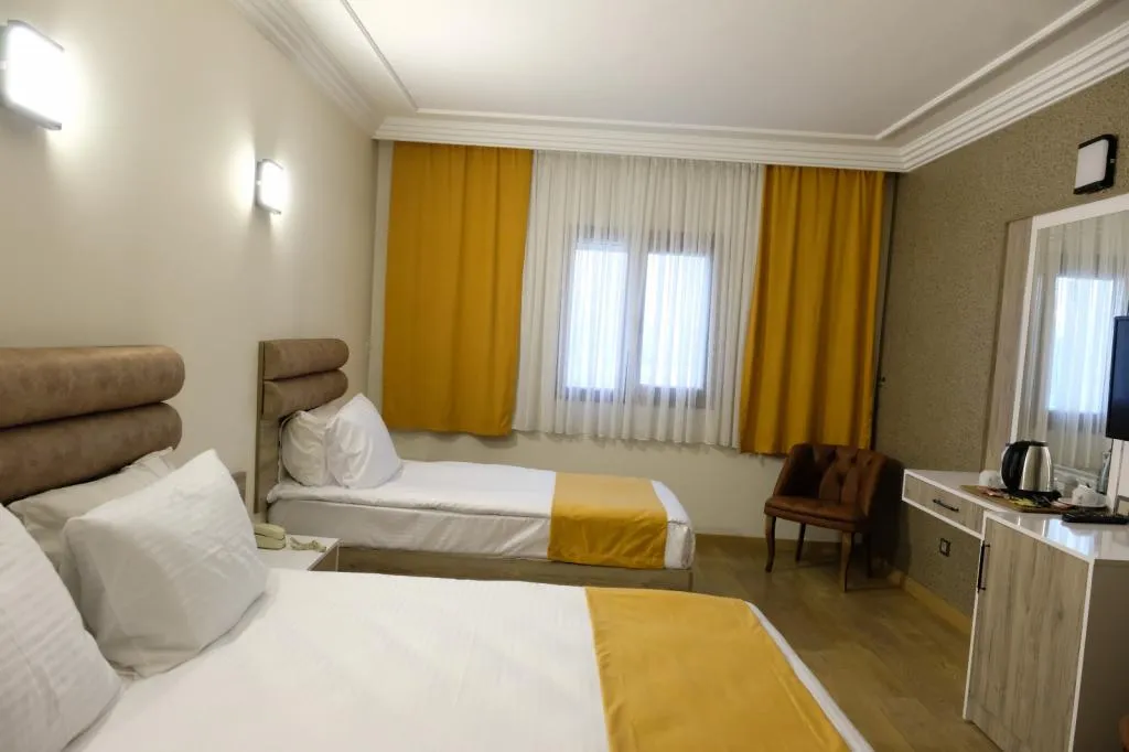 Standart French + Tween Yataklı Oda