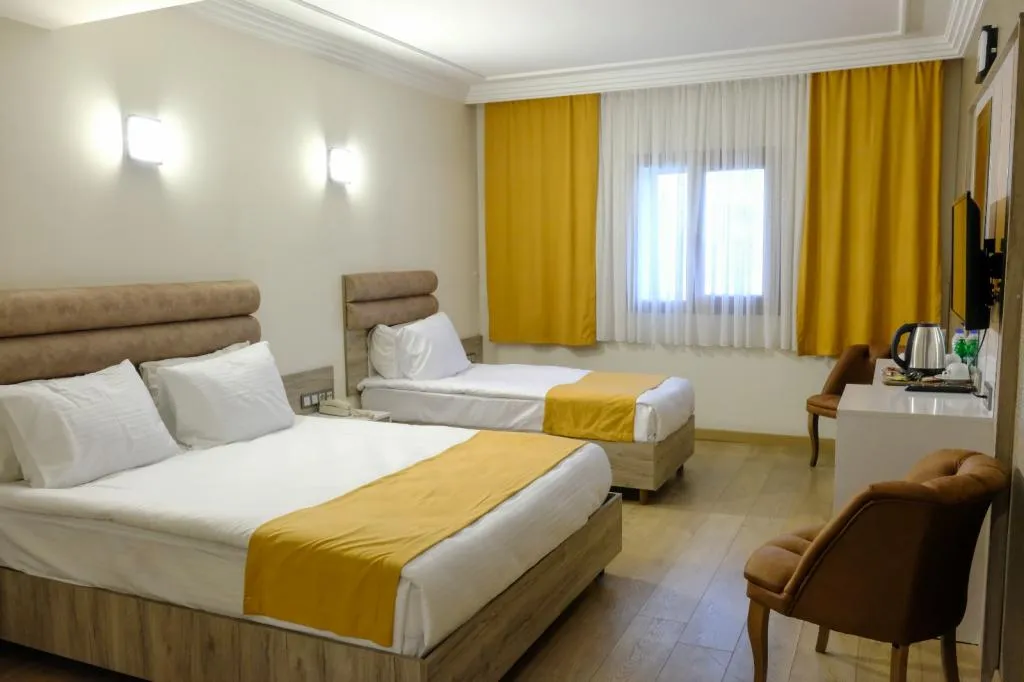 Standart French + Tween Yataklı Oda
