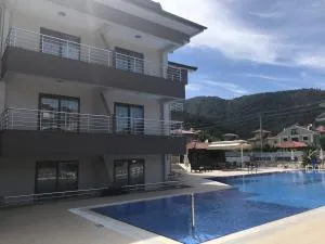 Murat Apart