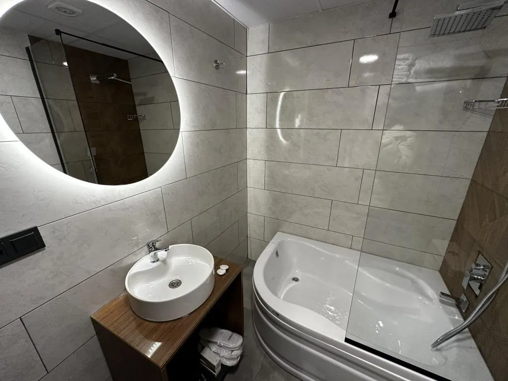 Quad Room