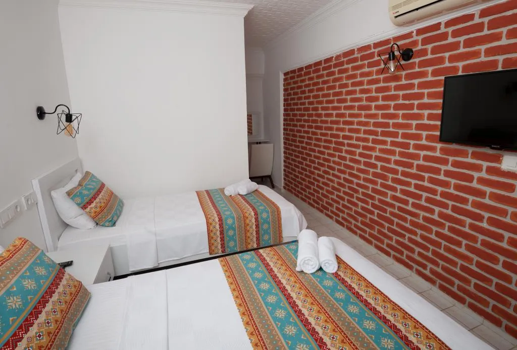 Aile Odası,Dağ Manzaralı,Balkonsuz