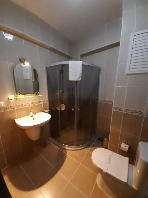 Tek Kişilik,Şehir Manzaralı