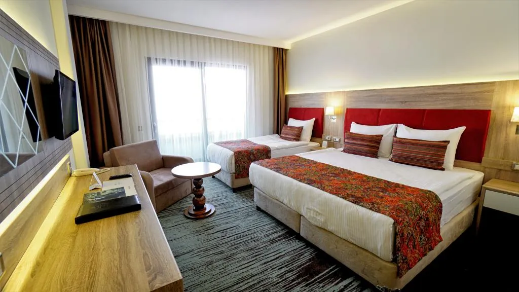 Standart Üç Kişilik Oda,Dağ Manzaralı