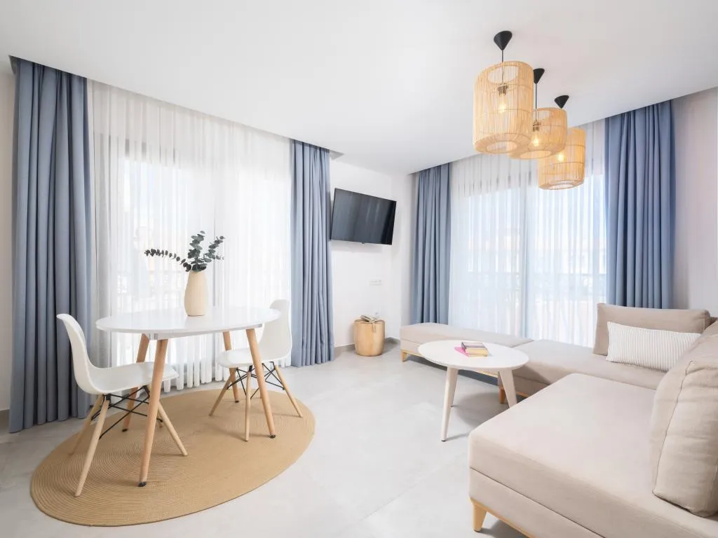 Suite,Bahçe Manzaralı