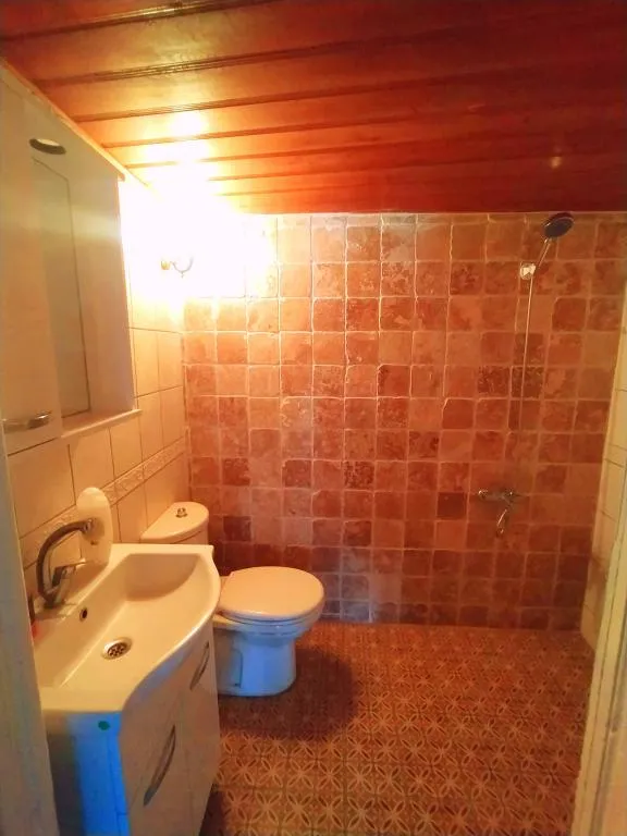 2 Kişilik Standart Oda İki Ayrı Yataklı (ODA DIŞINDA ÖZEL BANYO)