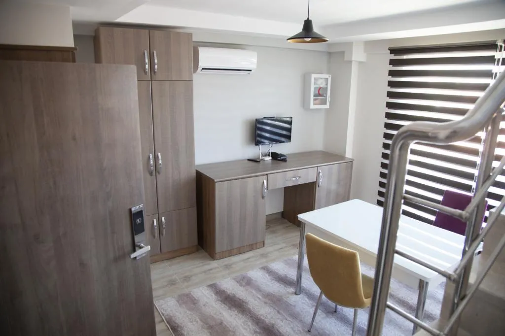 Suite 1 + 1 Oda ,Şehir Manzaralı,Balkonlu