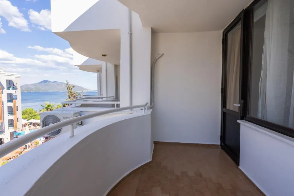 Standart Oda,Kısmi Deniz Manzaralı,Balkonlu