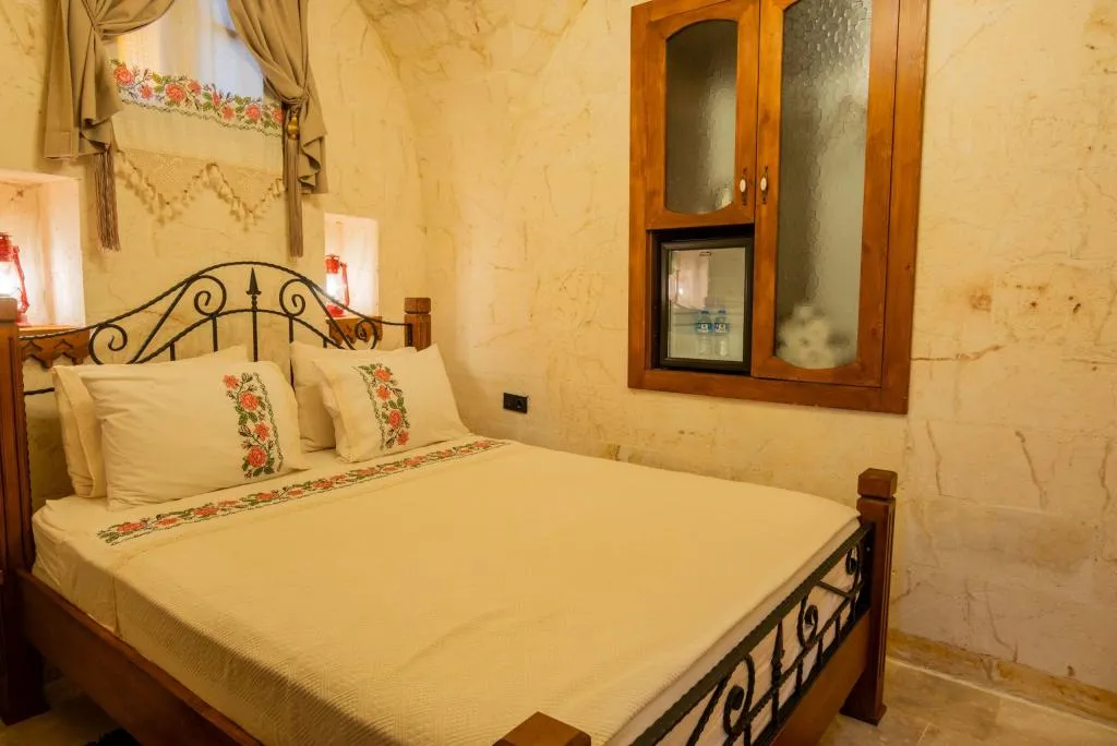 Double Room 2