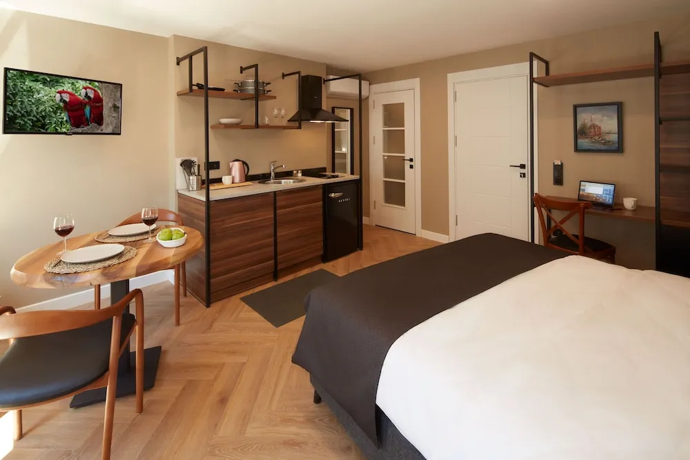 Deluxe Room with Balcony