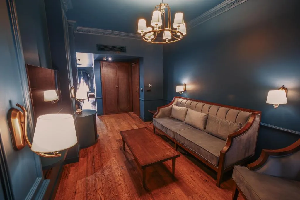Suite,Avlu Manzaralı,Klimalı