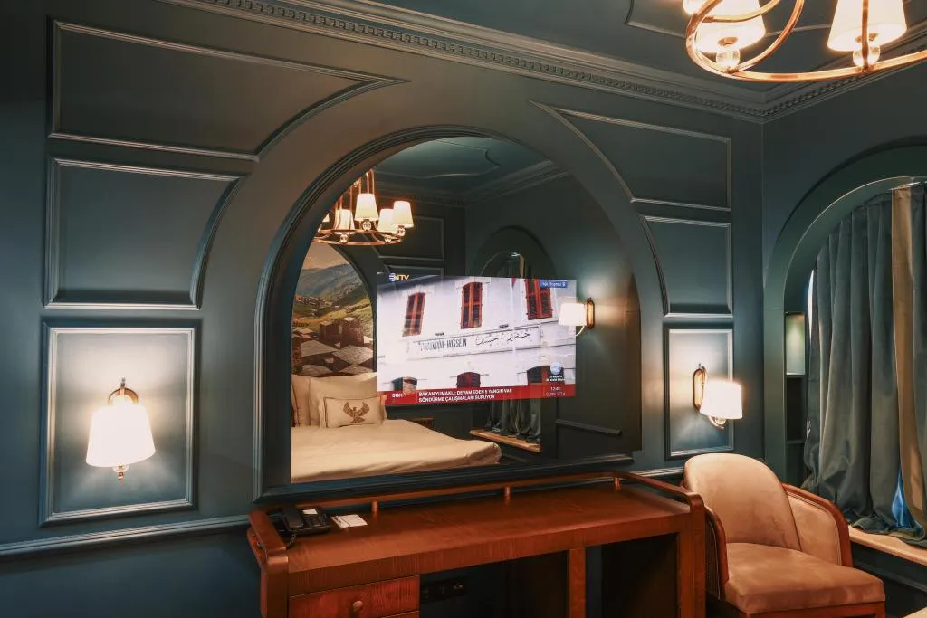 Suite,Avlu Manzaralı,Klimalı