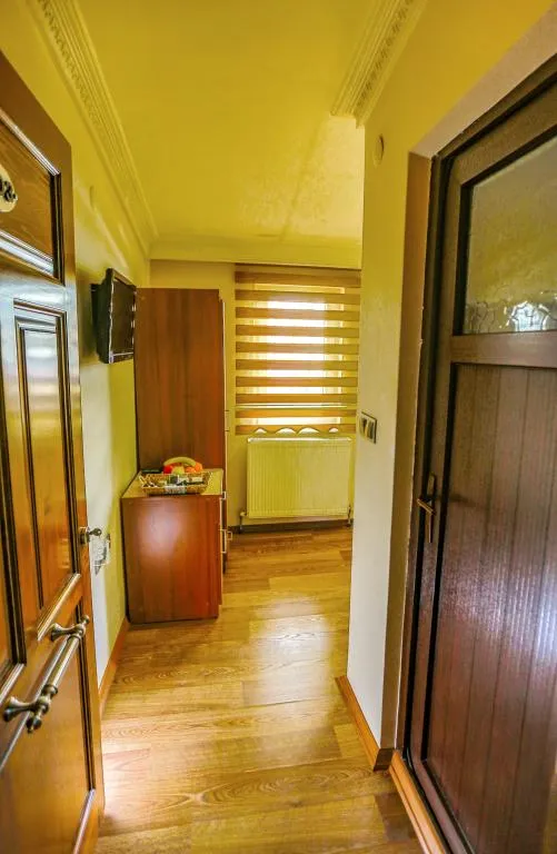 Tek Kişilik,Şehir Manzaralı