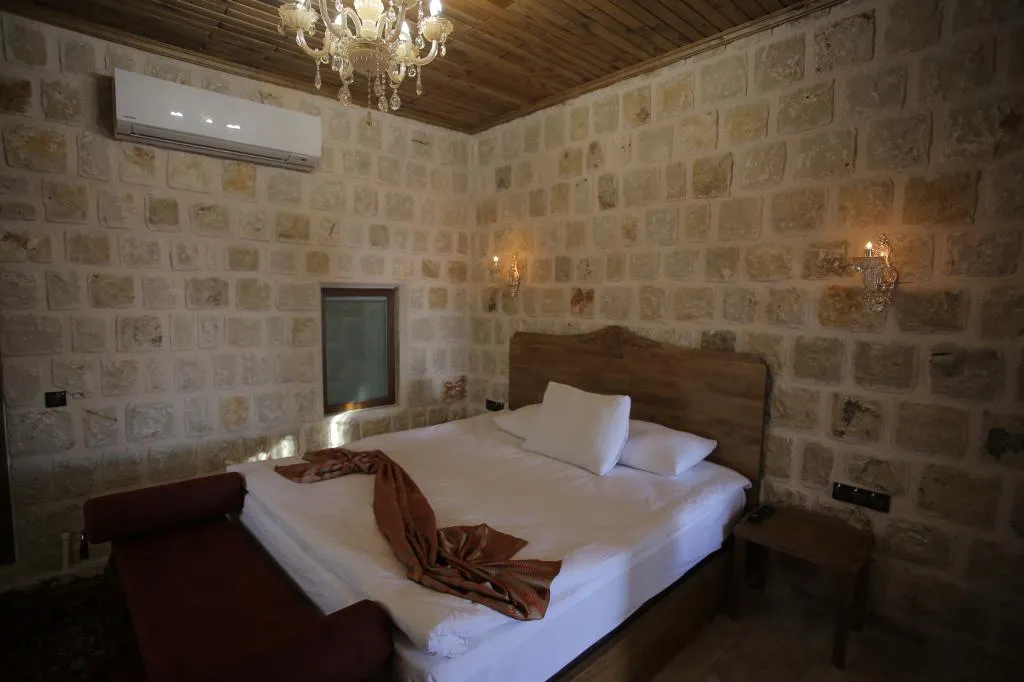 King Suite Taş Oda