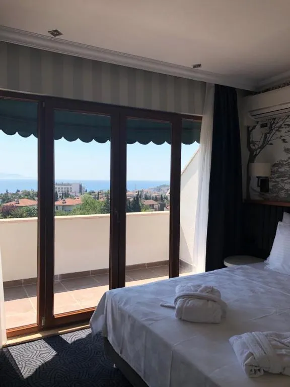 Standart Oda Balkonlu,Deniz Manzaralı,Balkonlu