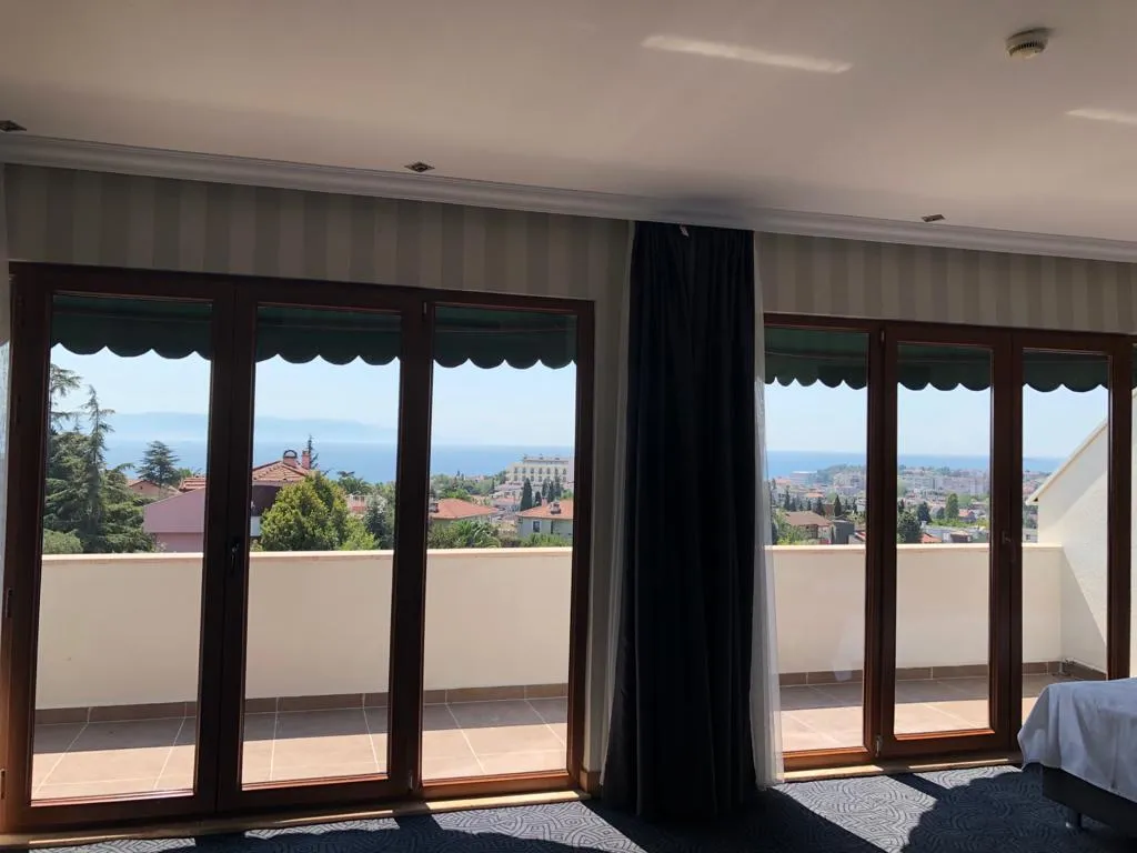 Suite,Deniz Manzaralı,Jakuzili