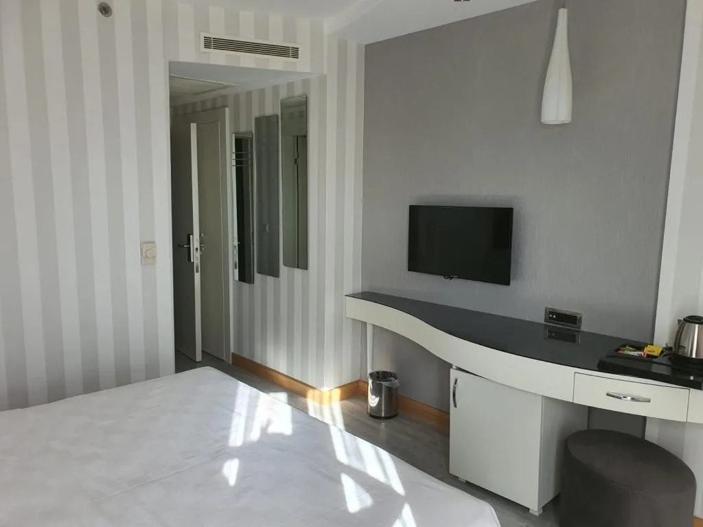 Standart Oda Balkonlu,Kara Manzaralı,Balkonlu